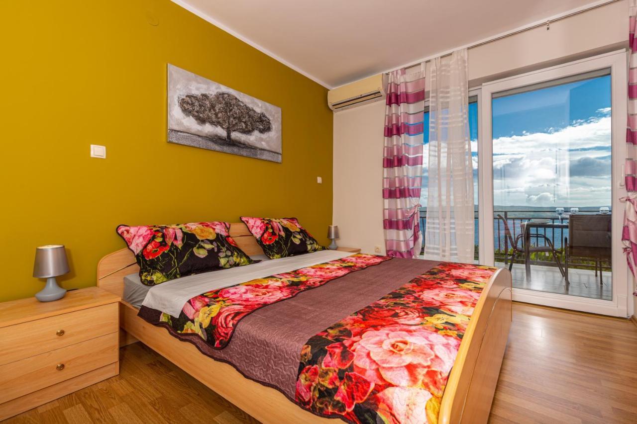 Apartmani Jasminka Dramalj Exterior foto