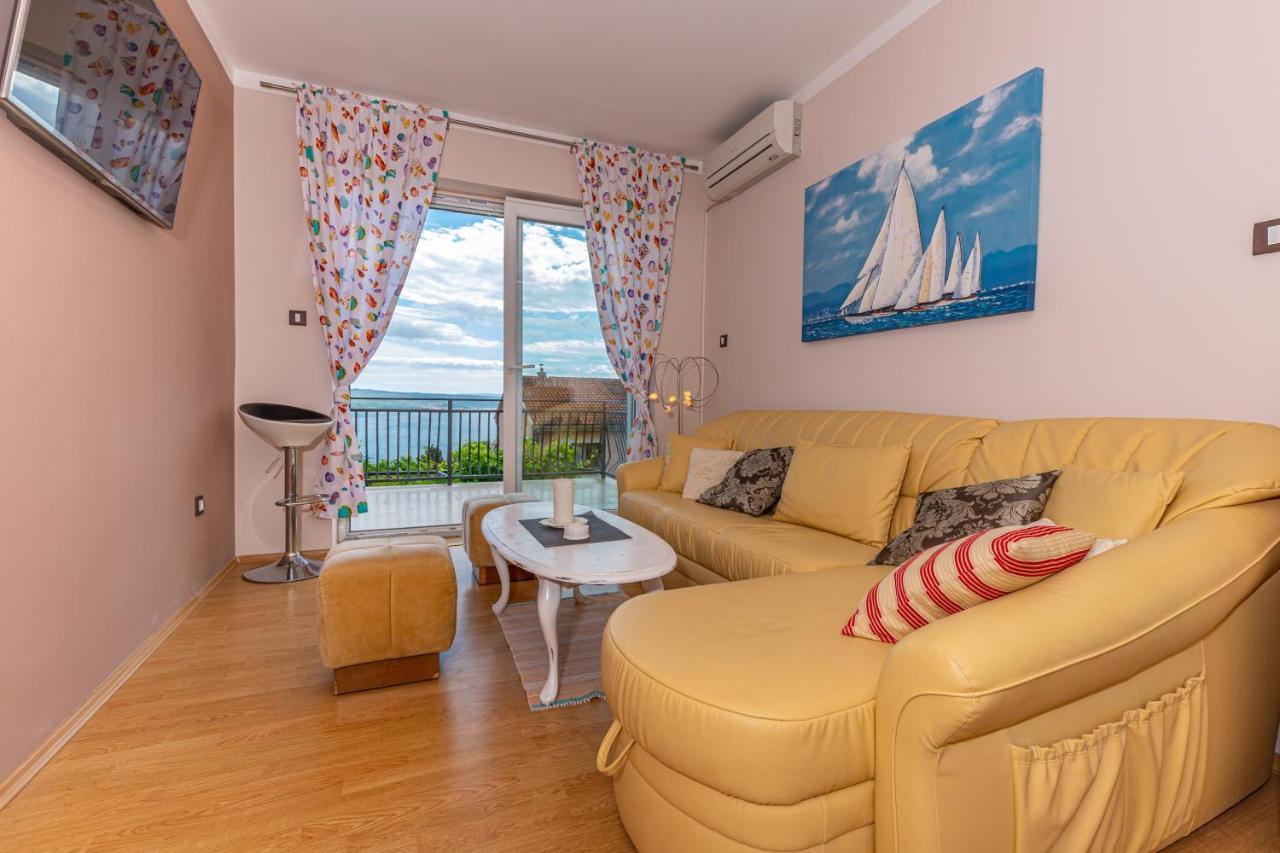 Apartmani Jasminka Dramalj Exterior foto