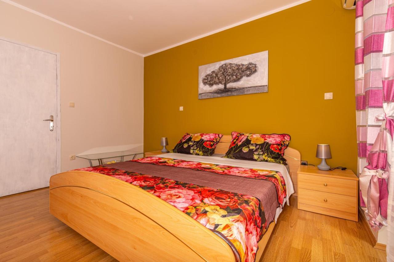 Apartmani Jasminka Dramalj Exterior foto